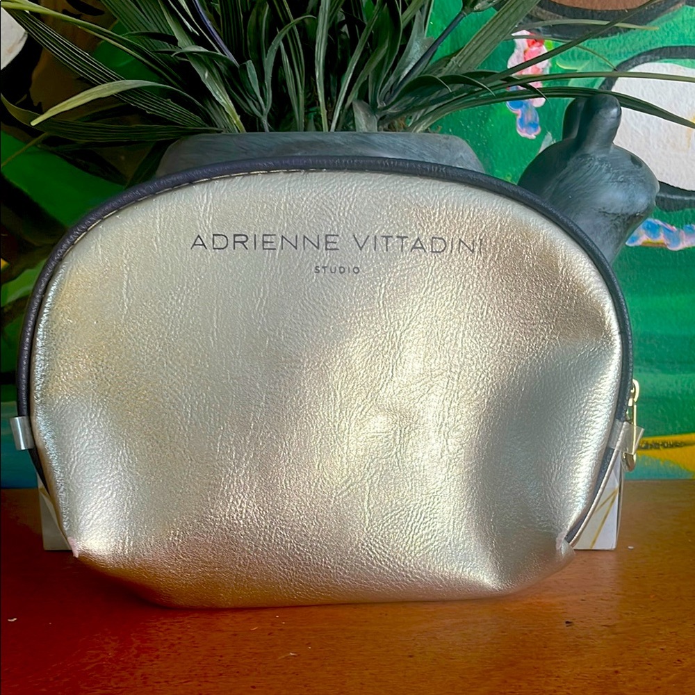 Adrienne Vittadini Gold Women's cosmetic Bag , new.